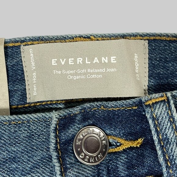 NWT Everlane The Super Soft Relaxed Jean Womens 23 Mid Indigo - Picture 10 of 11